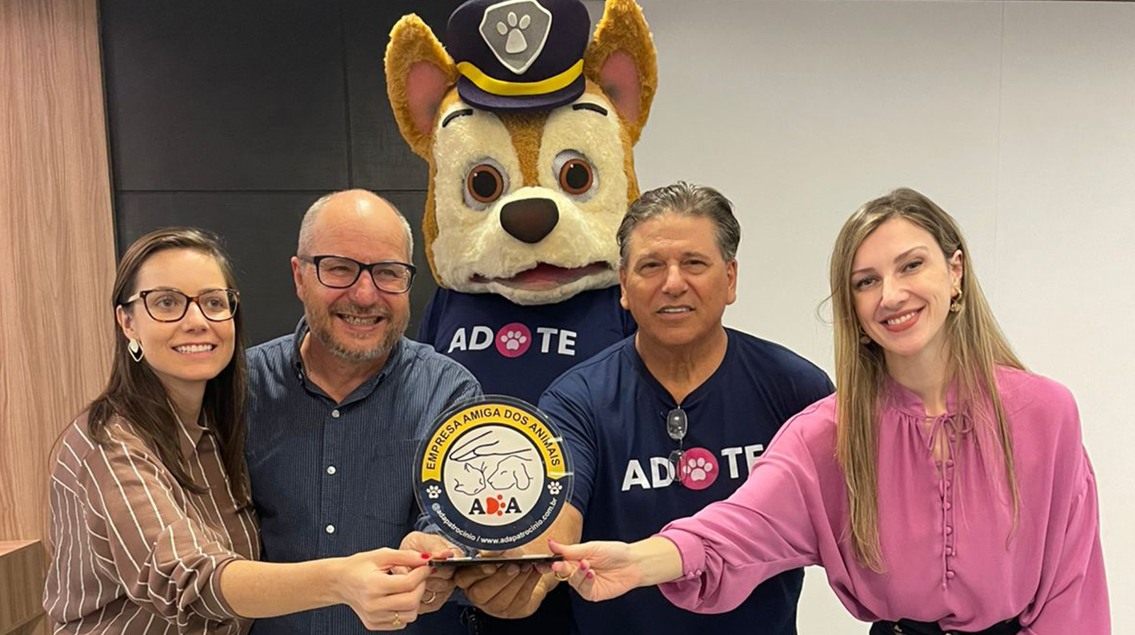  ACIP CDL lançam a campanha “Empresa Amiga dos Animais” em parceria com a ADA e com apoio do TJMG