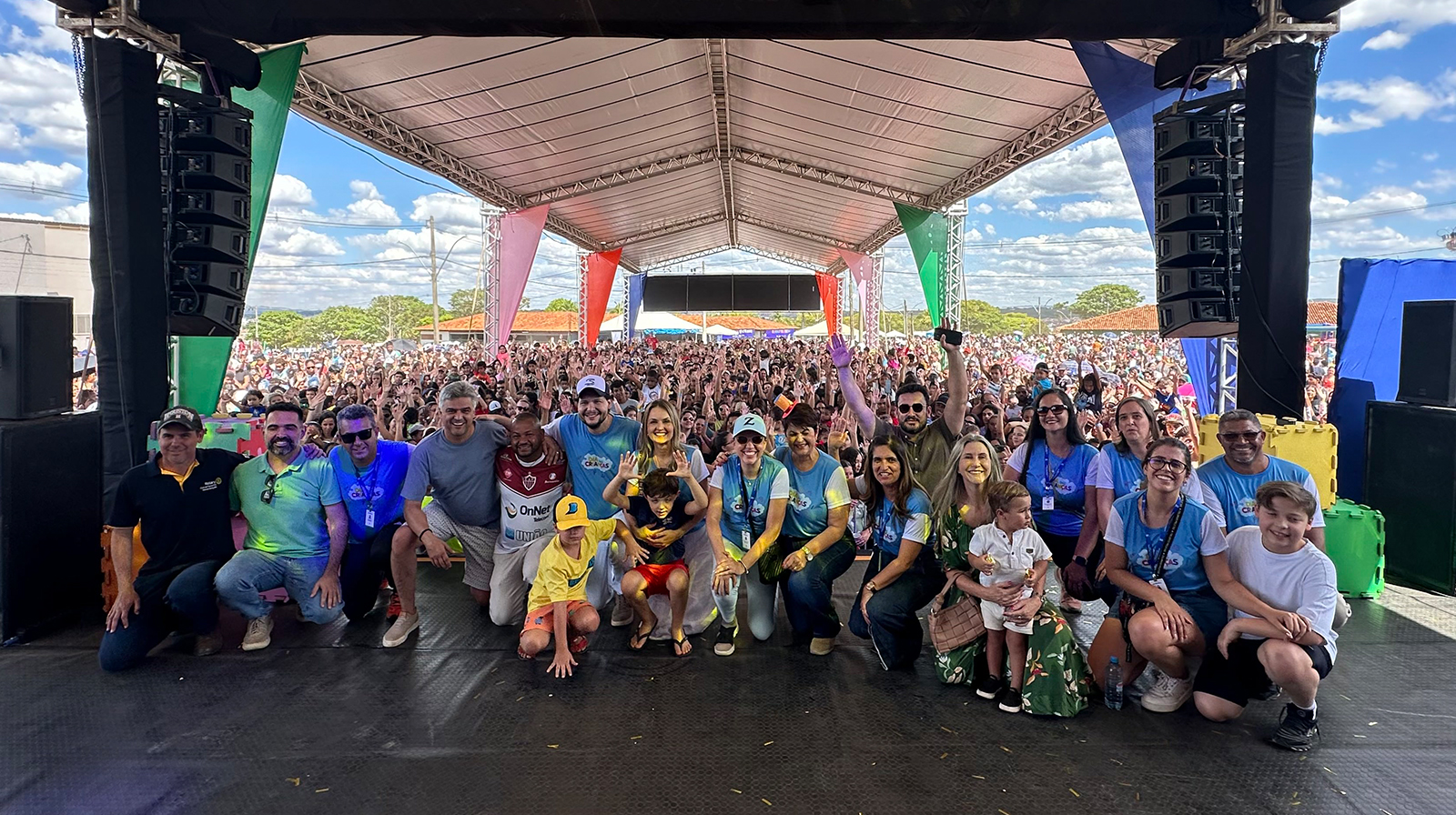 Muitas famílias participam do histórico Dia das Crianças promovido pela Prefeitura Municipal com apoio das ACIP/CDL